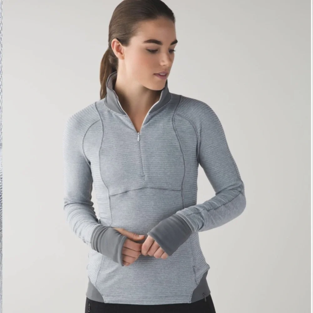 SALE!!! Lululemon Runderful half zip jacket size 4